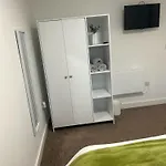 Failsworth Luxury Apartment With Free Parking By Daley Stays
