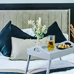 Heart Of Didsbury Luxury 2 Bed Apartment By Hass Haus