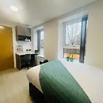 Modern Minimalist Studio In Stretford