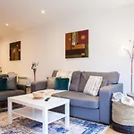 Luxury 2 Bed Apartment