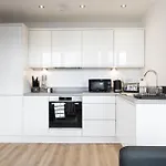 Modern 1 Apartment In Old Trafford Near The Stadium