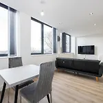 Modern 1 Apartment In Old Trafford Near The Stadium