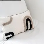 6 Guests - 3 Bedrooms - Free Wi-Fi - Manchester