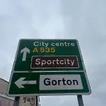Charming 1 Bedroom Apartment In The Heart Of Manchester Close To Manchester City Centre And Etihad Stadium