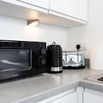 Modern 1 Apartment In Old Trafford Near The Stadium