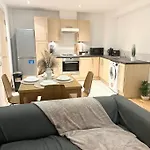 2 Bedroom City Center Apartment
