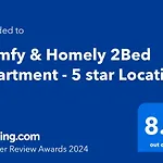 Comfy & Homely 2Bed Apartment - 5 Star Location