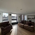 Incredible 2Bedroom Free Parking
