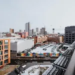 Luxury Penthouse - Private Balcony - City Views