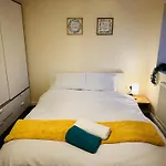 Cozy Stylish House Near Piccadilly Station, Etihad Stadium With Parking, Garden And 900Mb Wifi