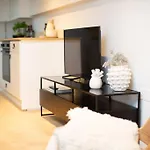 Chorlton Stylish Studio & Roof Terrace Apartments