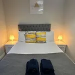 Airy 1 Bed Central Manchester Apartment Sleeps 2
