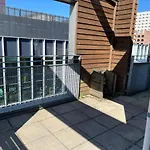 Morden Apartment In City Centre