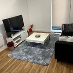 Cozie 1 Bedroom Apartment