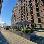 Trafford Suite Modern 1 Bed With Cinema Room