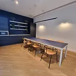 Trafford Suite Modern 1 Bed With Cinema Room