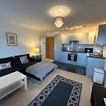 Etihad Fc 2Br Apartment With Water View