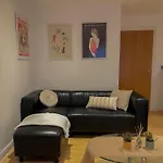 Entire 2Br Flat Rental In Manchester City Centre