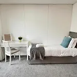 Large Townhouse 5 Beds With Two Parking Spaces - Manchester City Centre