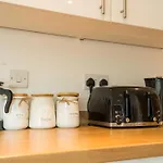 Drillzstays Apartments - Ethiad Free Parking