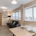 Fantastic 1 Bed Flat Manchester - Sleeps 3