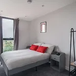 Fantastic 3 Bedroom Manchester Apartment