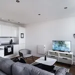 Stay Zeni, Alexandra Rise Manchester Bright 1 Bed