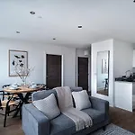 Stay Zeni, Alexandra Rise Manchester Smart 1 Bed