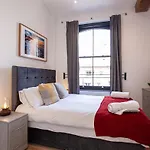 Superb 2Bed 2Bath 5Min Walk To Victoria Station