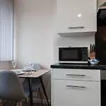 Lovely 1 Bed Apartment In Manchester - Sleeps 2