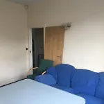Single Room - Town & University Nearby, 24H Bus, Airport-Linked