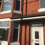 Single Room - Town & University Nearby, 24H Bus, Airport-Linked