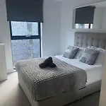 Manchester City Center Apartment