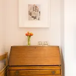 Spacious 4 Bedroom Home - Sleeps 8