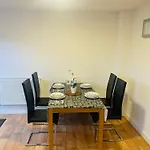 R & N Holiday Home