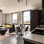 Prime Location 1 Bed Penthouse Apartment