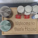 Dan\'S House