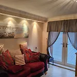 Bespoke Bungalow Salford Quays - Garden, Wifi And Parking