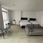 Manchester Old Trafford Studio Apartment