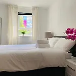 Modern, Stylish And Central Home