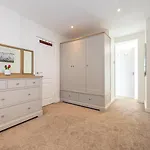 Guestready - A Haven By The River