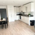 Lovely 2 Bedroom Apartment