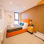 Stunning 3 Bedroom Manchester Apartment