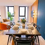 Stunning 3 Bedroom Manchester Apartment