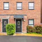 Host & Stay - Meadow Road