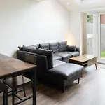Host & Stay - Meadow Road