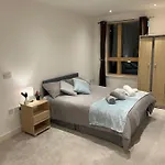 Luxury 2 Bedroom Apartment Manchester City Centre With Free Parking