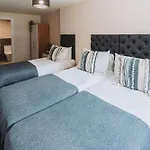 Ideal Lodgings Near Old Trafford