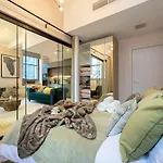 Charlotte House Residence By Coqoon