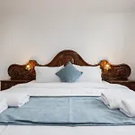 Cosy Retreats Central, Netflix, Free Parking